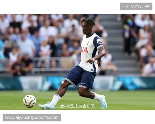 天空体育专家琼斯预测热刺与曼联2-2战平