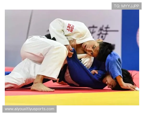 世界柔道锦标赛日本选手一本胜，家乡道馆庆贺